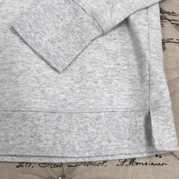 CALVIN KLEIN Performance Logo Sweatshirt - Picture 2 of 6